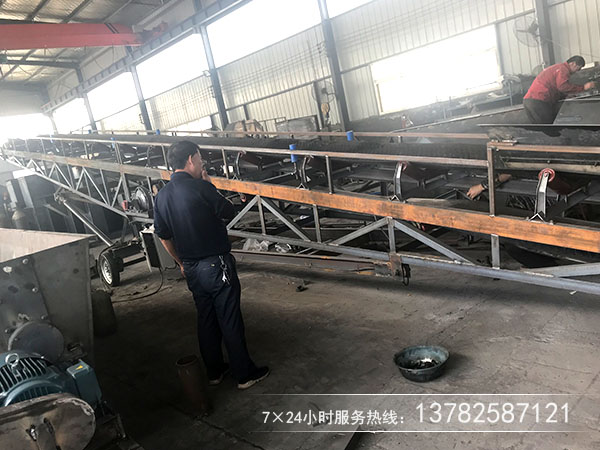 移动皮带机选择什么样的张紧装置好用！